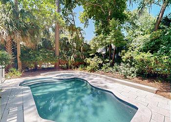 Private Pool and Spa