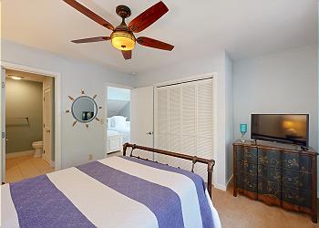 Guest Bedroom with Queen Size Bed