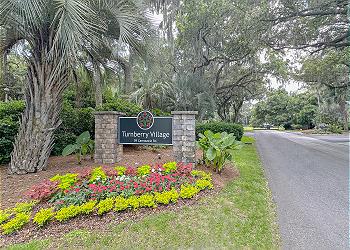 Entrance of Turnberry Community