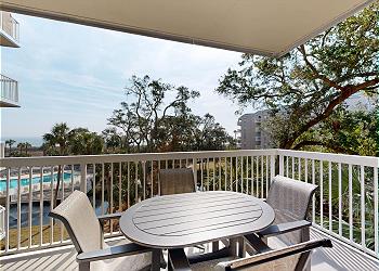 Private Balcony with Outdoor Dining