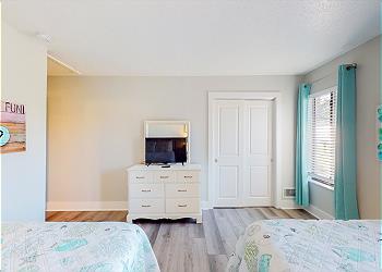 Upstairs Guest Bedroom with HDTV