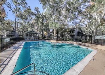 Hickory Cove Community Pool