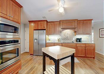 Fully Stocked Kitchen