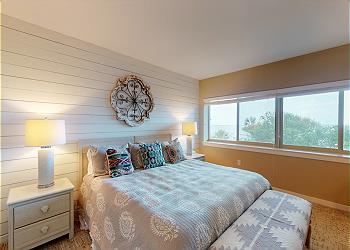 Primary Suite with King Size Bed