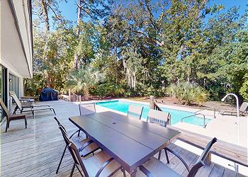 Private Outdoor Dining Table