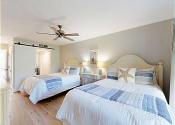 Guest Bedroom with an En-Suite Bathroom