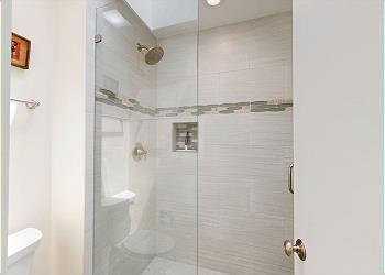 En-Suite Guest Bathroom with Tiled Walk-in Shower