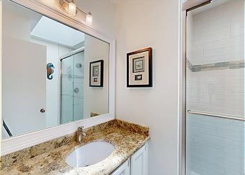 En-Suite Guest Bathroom with Tiled Walk-in Shower