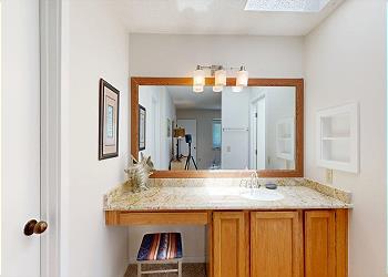 En-Suite Guest Bathroom