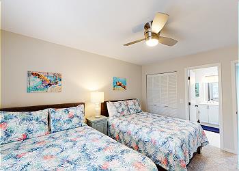 Guest Bedroom with an En-suite Bathroom
