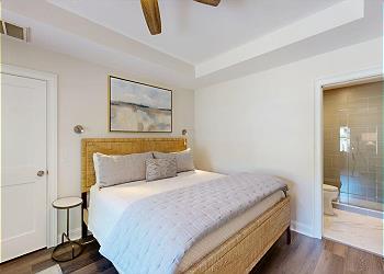 Guest Bedroom with an En-Suite Bathroom