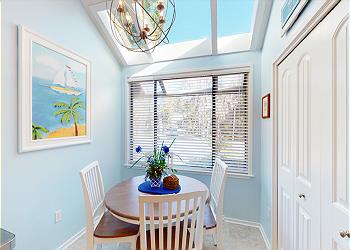 Breakfast Nook with Seating for Four