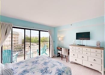 Guest Bedroom with Private Balcony