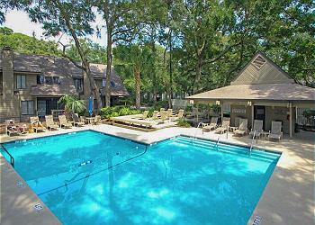 Fazio Community Pool