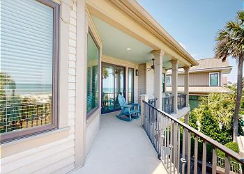 Private Deck with Outdoor Seating