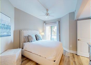 Guest Primary with Queen Bed