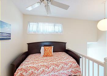 Loft with Twin Daybed