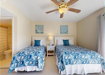 Guest Bedroom with 1 Twin and 1 Queen Size Bed
