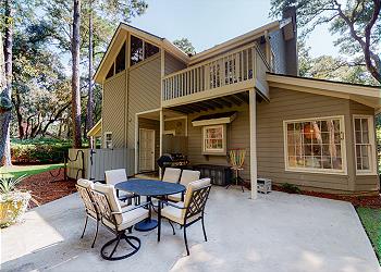 Private Patio with Outdoor Dining and Propane Grill