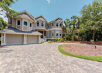 View of Front of House with Plenty of Parking