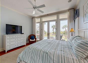 Bedroom 3 with HDTV
