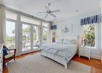 Bedroom 3 with King Size Bed