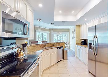 Fully Stocked Kitchen