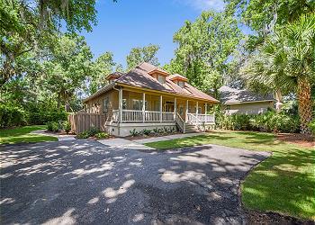 Front View of Driveway and Home