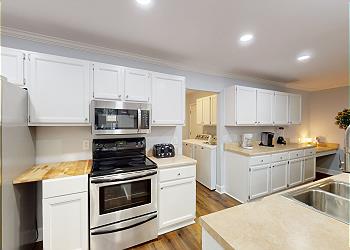 Fully Stocked Kitchen