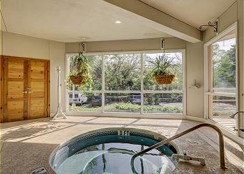 Villamare Community Indoor Hot Tub