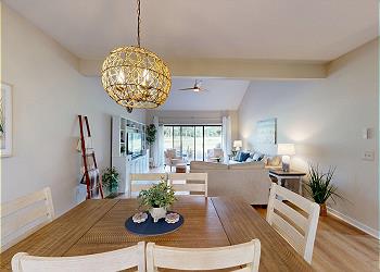 Dining Room with View of the George Fazio Golf Course