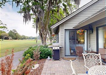 Outdoor Dining with Propane Grill