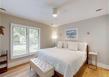 Guest Bedroom with King Size Bed