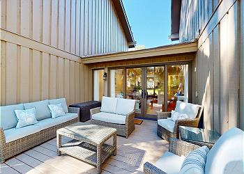 Private Deck