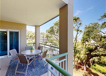 Outdoor Dining with Views of the Atlantic Ocean