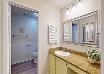 En-Suite Bathroom