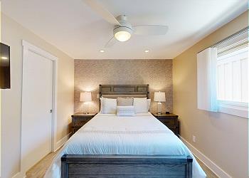 Guest Bedroom with Queen Size Bed