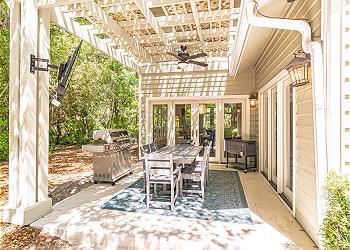 Private Patio with Propane Grill