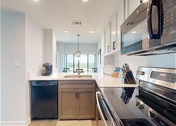 Fully Stocked Kitchen