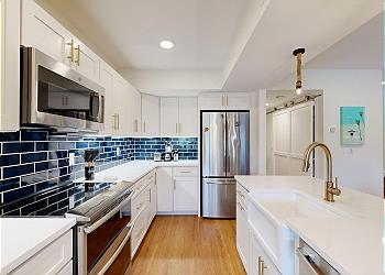 Fully Stocked Kitchen
