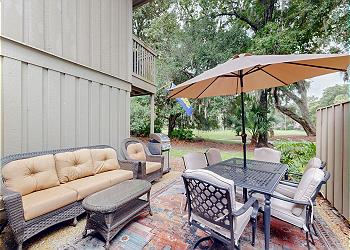 Private Patio with Outdoor Dining