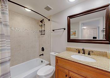 En-Suite Guest Bathroom