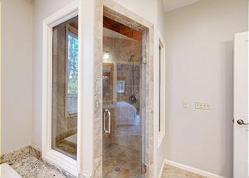 En-Suite Primary Bathroom