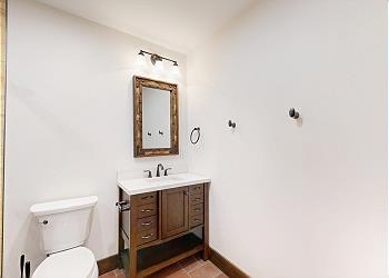 Guest Suite with En-suite Bathroom