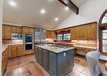 Gourmet Kitchen