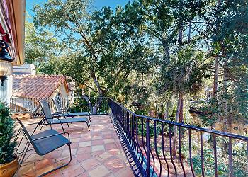 Rooftop Deck