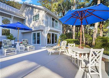Outdoor Seating