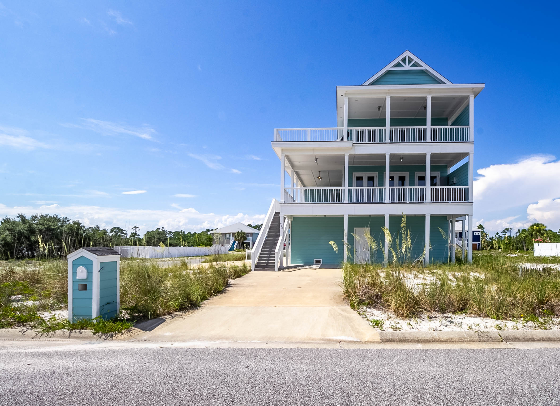 Luxurious Coastal Retreat With Expansive Balconies - Stunning Serenity - Perdido Key, FL