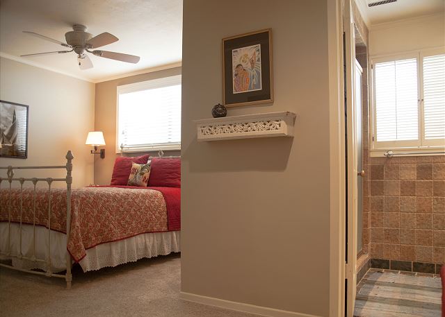 Master Bedroom with ensuite bathroom