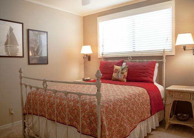 Master Bedroom - spacious with en-suite bath, closet space, and